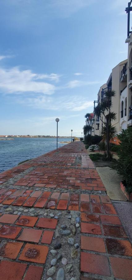 Bel Appartement Vue Sur Le Lac Marin Avec Piscine Le Barcares Exterior photo